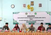 Guru MTsN 1 Kukar Ikuti Bimtek Kurikulum Berbasis Cinta
