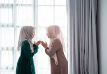 Keutamaan Mengucapkan Salam sebagai Amalan Sederhana Ramadan