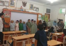 Tim Pengawas PAI Tinjau Pesantren Ramadan