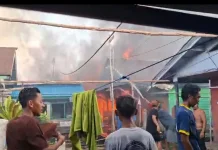 Api Melalap Permukiman Warga di Long Ikis Paser