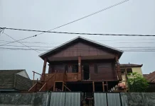 Antrian Pembuatan Rumah Kayu Ulin Samarinda Capai Satu Tahun
