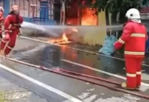Kios Terbakar di Sanga-Sanga, Warga Sempat Panik