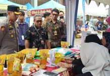 Pemkab Kukar Hadiri Gerakan Pangan Murah di Tenggarong