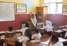 Kekurangan Guru ASN, Sekolah di Kaltim Masih Bergantung Honorer