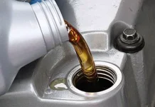 Perbedaan Oli Mesin dan Oli Samping pada Motor Dua Tak