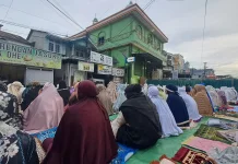 Suasana Salat Id di Masjid Al-Mukarram, Cuaca Cerah Dukung Kekhusyukan Ibadah