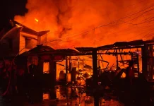 Puluhan Kios dan Ruko Pasar Segiri Hangus Terbakar