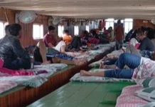 Cerah Berawan Pagi Mahakam Ulu Mengalir