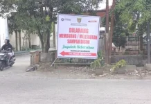 Spanduk Baru Ingatkan Warga Jangan Buang Sampah
