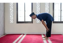 Cara agar Salat Tetap Khusyuk di tengah Kesibukan Dunia