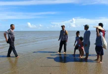 Bocah 10 Tahun Tenggelam di Pantai Ulingan, Pencarian Masih Berlangsung