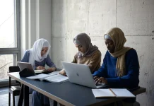 Bahaya Ilmu tanpa Amal yang Ikhlas