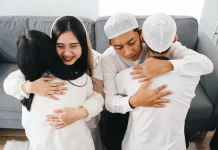 Bakti kepada Orang Tua Jadi Kunci Keberhasilan Ibadah