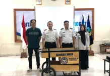 HBP Ke-62, Rutan Tanah Grogot Berikan Bantuan Gerobak untuk Keluarga Warga Binaan