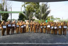 Pegawai Disbun Kaltim Raih Penghargaan Atas Kinerja Terbaik