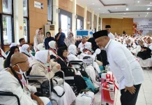 Wabup Gamalis Ingatkan Jemaah Haji Berau Jaga Kebersamaan dan Kesehatan