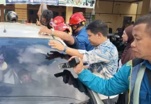 Balita Terjebak di dalam Mobil, Damkar Samarinda Evakuasi dalam 30 Menit