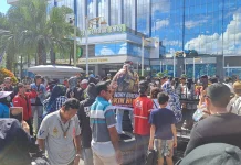 Aksi Demo 215 di Kantor Gubernur Kaltim Diwarnai Tuntutan Penyandang Disabilitas