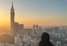 Menikmati Panorama Senja Makkah dan Pusat Kuliner Nusantara Bukit Khandamah