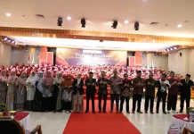 Bupati Kutim Hadiri Haflatul Ikhtitam SMPIT Daarussalaam Angkatan ke-17