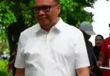 Ratusan Petugas Kebersihan Kukar Terima Seragam Kerja Baru
