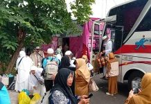 Kloter Pertama Haji Samarinda Tiba, 358 Jamaah Disambut di GOR Segiri