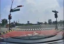 Halo RRI : Lampu Lalu Lintas Tak Berfungsi Menuju Jembatan Mahkota Tak Berfungsi