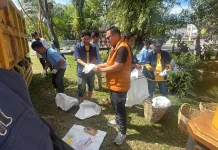 Aksi Peduli Lingkungan, 37 Klien Bapas Balikpapan Bersihkan Saluran Air