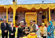 Festival Abutta Banua 2026 Resmi Dibuka, Perkuat Pelestarian Budaya Berau