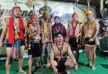 Pakaian Tradisional Kulit Kayu, Jadi Perhatian Pengunjung Bakudung Batiung 2026