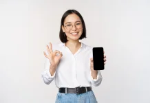 Tujuh Tanda Orang Cerdas Terlihat dari Cara Pakai Ponselnya