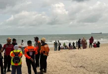 Anak Berusia 11 Tahun Terseret Ombak di Pantai Kemala Balikpapan