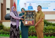 HKG PKK ke-54, Bupati PPU Luncurkan SIM PKK, SIM Posyandu dan Batik PKK