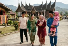 Tujuh Tradisi Barayo Pererat Tali Silaturahmi Masyarakat Minangkabau