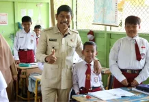 Wabup PPU Ajak Semua Pihak Cegah Banjir di Lingkungan Sekolah