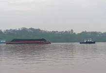 MTI Kaltim Soroti Bahaya Jalur Pelayaran di Bawah Jembatan Mahakam