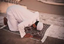 Salat Lima Waktu Jadi Standar Keislaman