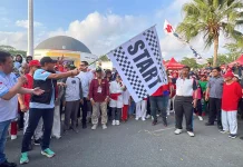 Wagub Kaltim Buka Jalan Sehat Ika Pakarti di Balikpapan Angkat Ekonomi lewat UMKM