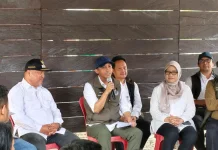 Kunjungi PRS Long Sam, Menteri Kehutanan Tegaskan Komitmen Kelestarian Hutan