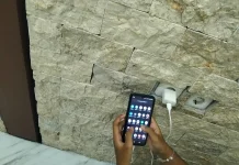 Sering Menggunakan HP saat Dicas, Ini Dampaknya bagi Baterai dan Perangkat