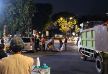 Usai Demo, DLH Samarinda Gercep Bersihkan Sampah Jalan Gajah Mada