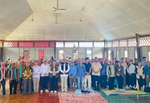 Wagub Kaltim Salurkan Bantuan Kekeringan di Long Apari