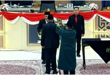 DPRD Kaltim Lantik Andi Burhanuddin Solong sebagai Anggota PAW