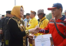 Pemkab Berau Beri Penghargaan Penanganan Karhutla di HUT ke-73