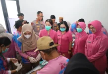 Bhayangkari PPU Gelar Khitan Massal dan Cek Kesehatan Gratis