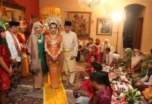 Malam Bainai Suku Minang: Simbol Transisi Keluar dari Masa Lajang
