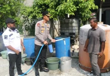 Polres PPU Salurkan Air Bersih untuk 17 Keluarga di Gunung Seteleng
