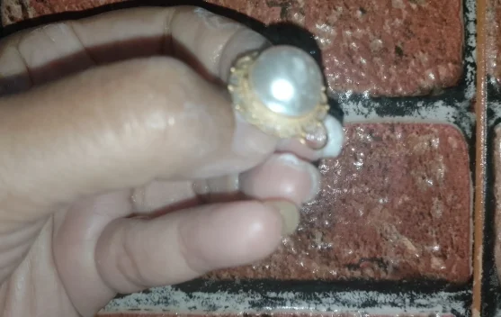 Tips Mencuci Emas Biar Kuning Lagi yang Praktis Dicoba