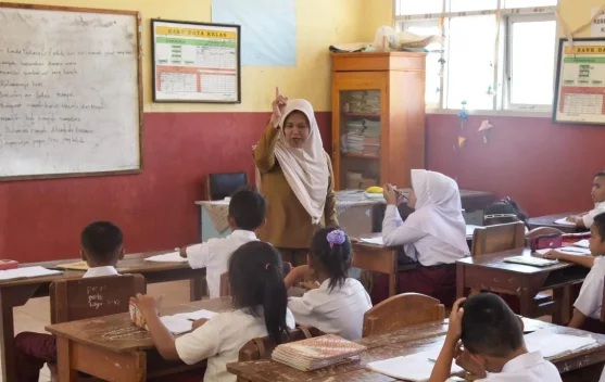 Kekurangan Guru ASN, Sekolah di Kaltim Masih Bergantung Honorer
