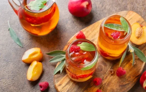 Ragam Fruit Tea Segar Favorit Penikmat Minuman Kekinian